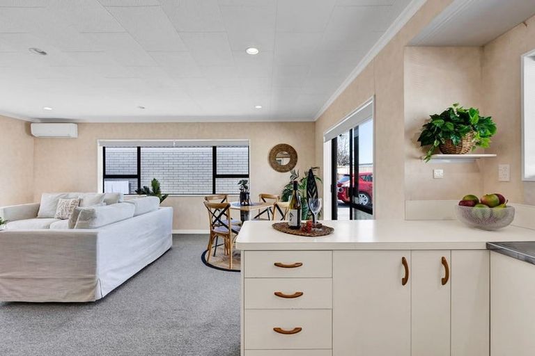 Photo of property in 28c Tukapa Street, Westown, New Plymouth, 4310