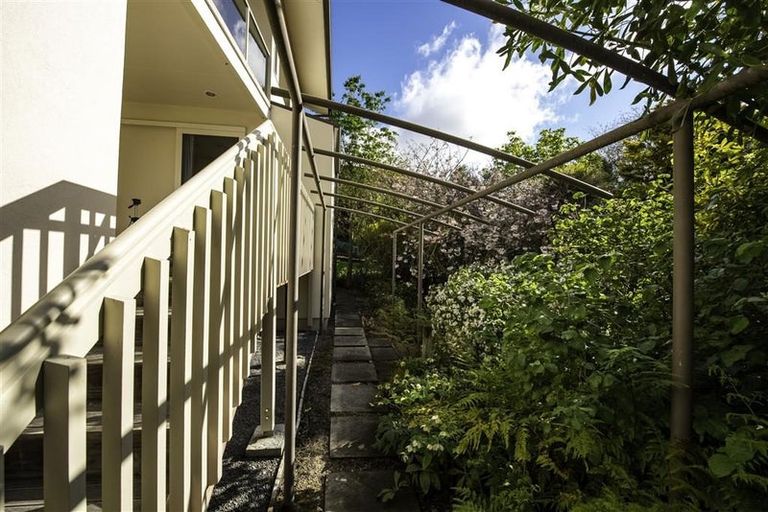 Photo of property in 3 Busby Place, Havelock North, 4130