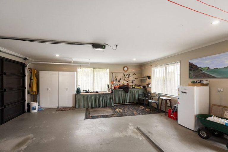 Photo of property in 10 Merrimana Drive, Thames, 3500