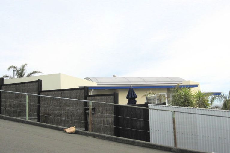 Photo of property in 118 Chaucer Road, Hospital Hill, Napier, 4110