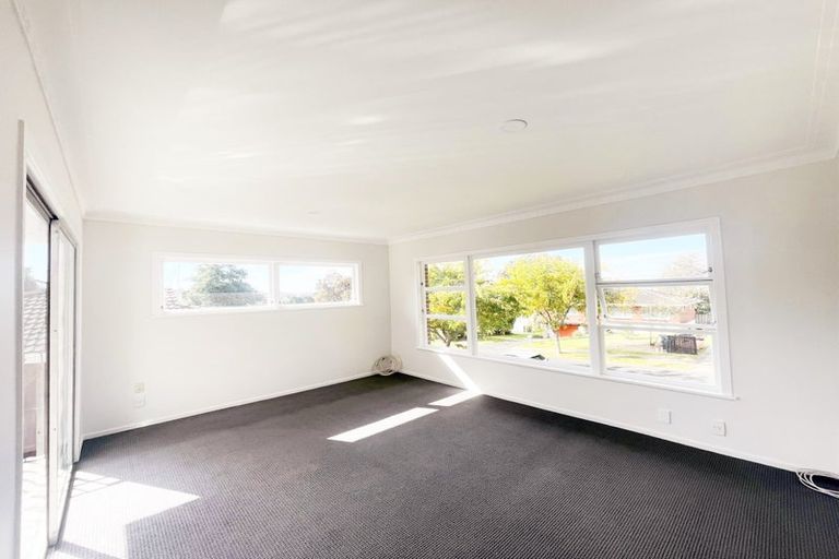 Photo of property in 12 Megan Avenue, Pakuranga Heights, Auckland, 2010