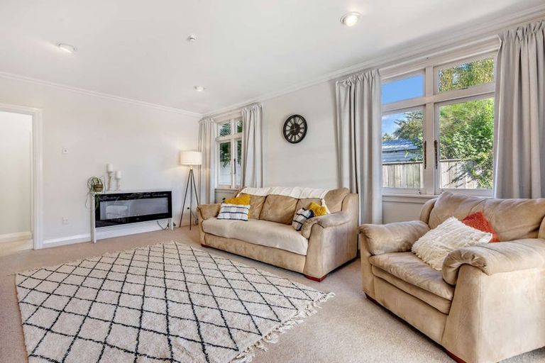 Photo of property in 8 Cochrane Street, Fairy Springs, Rotorua, 3015