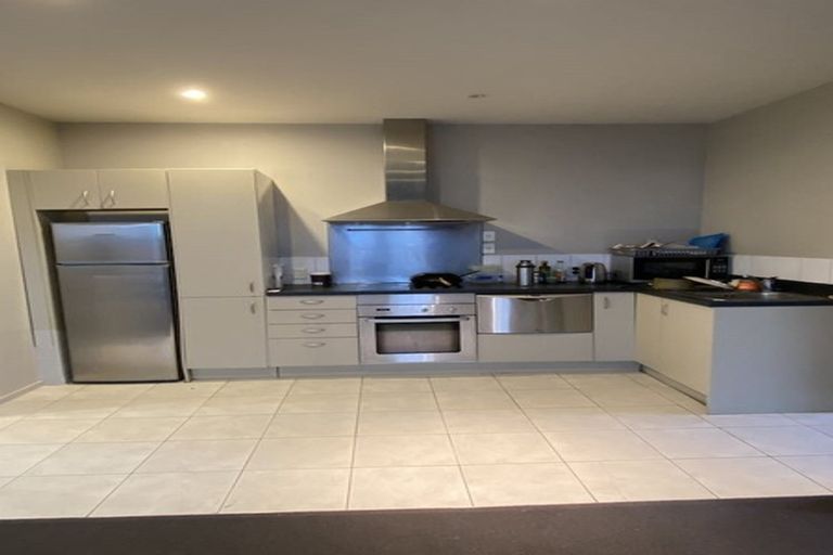 Photo of property in 41u2 Home Street, Mount Victoria, Wellington, 6011