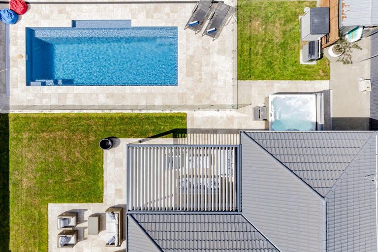 Photo of property in 9 Forbury Way, Taradale, Napier, 4112