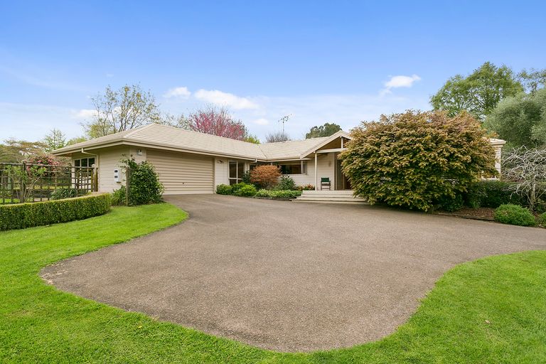 Photo of property in 2 Leger Grove, Te Awamutu, 3875