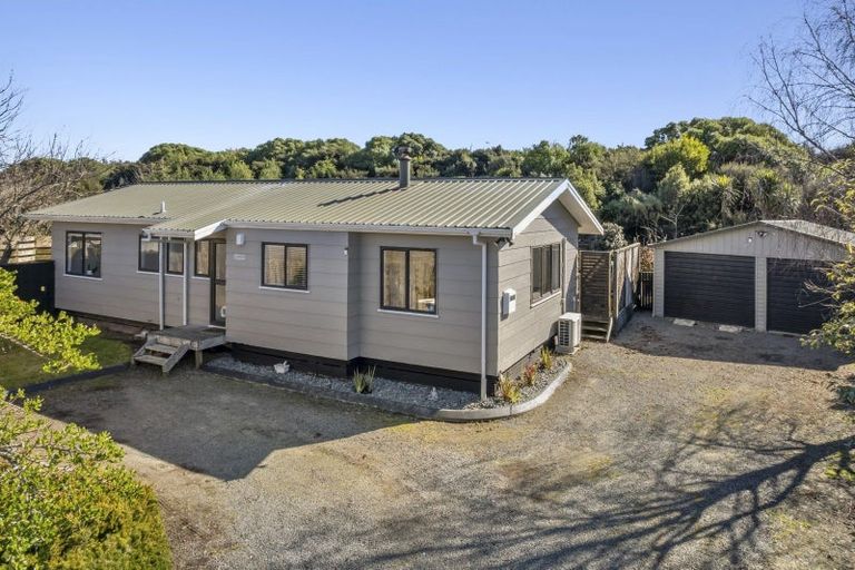 Photo of property in 15 Spackman Crescent, Paraparaumu, 5032