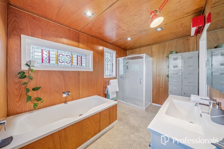 Photo of property in 20 London Road, Korokoro, Lower Hutt, 5012