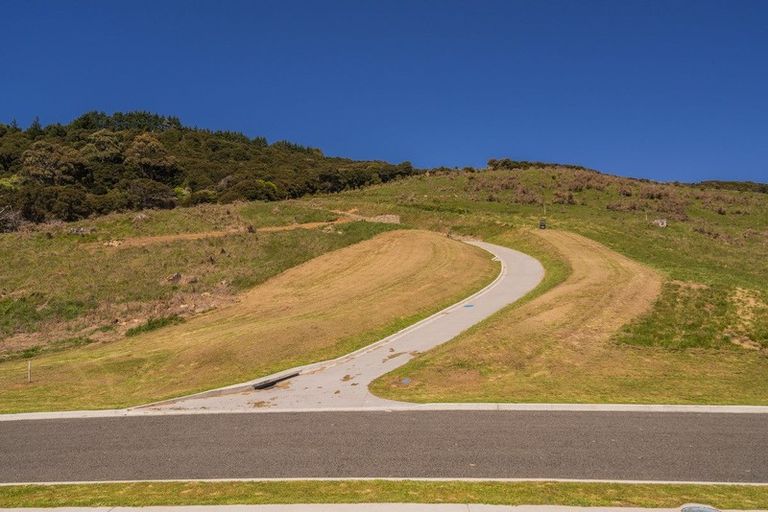 Photo of property in 5 Te Puia Place, Hot Water Beach, 3591