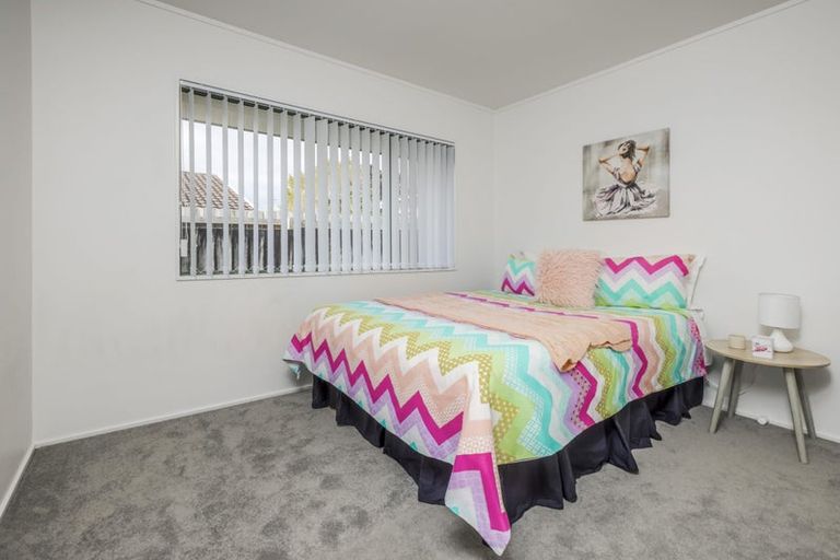 Photo of property in 100c Browns Road, Manurewa, Auckland, 2102