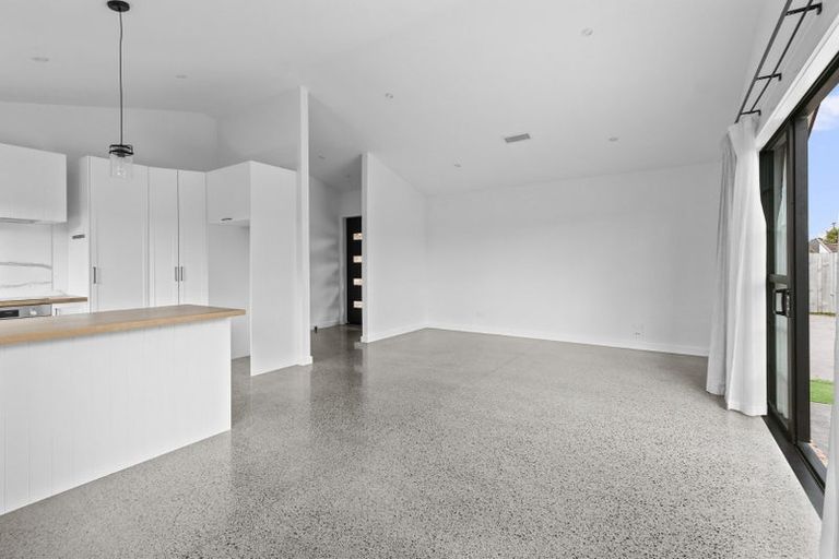 Photo of property in 7 Robinson Street, Cambridge, 3434