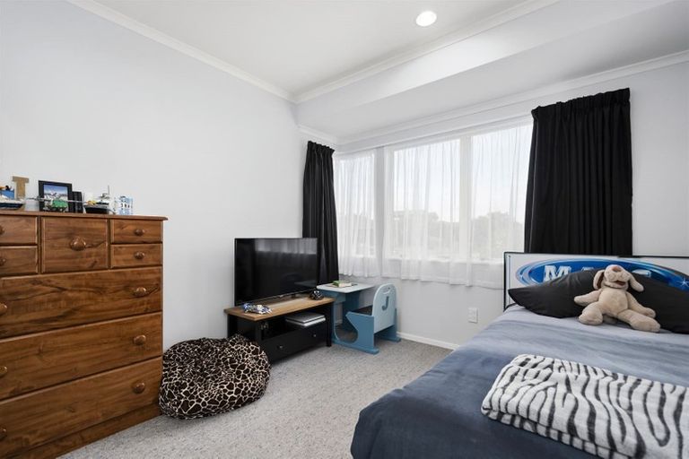 Photo of property in 22 The Green, Mount Maunganui, 3116