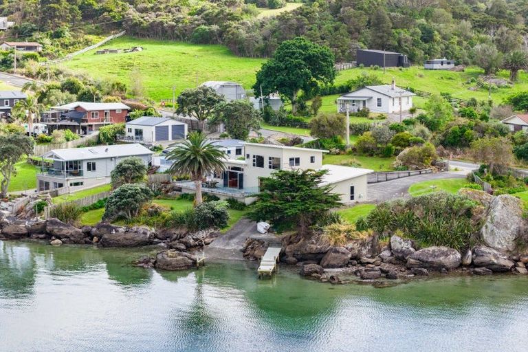 Photo of property in 1888 Whangarei Heads Road, Whangarei Heads, Whangarei, 0174