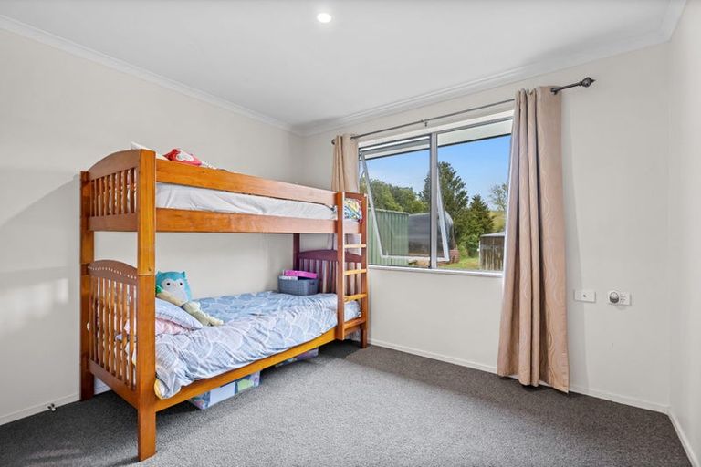 Photo of property in 6 Tavinor Road, Otaika, Whangarei, 0170