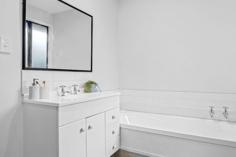 Photo of property in 2 Hamel Lane, Kaiapoi, 7630