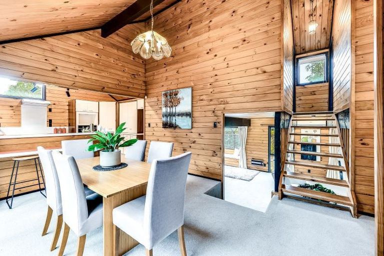 Photo of property in 136 Dinsdale Road, Dinsdale, Hamilton, 3204