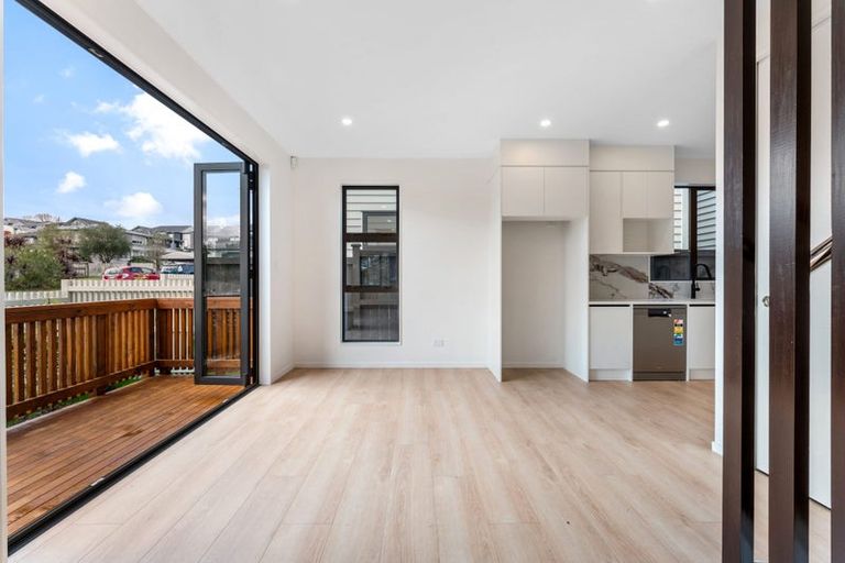 Photo of property in 3/44 Abercrombie Street, Howick, Auckland, 2014