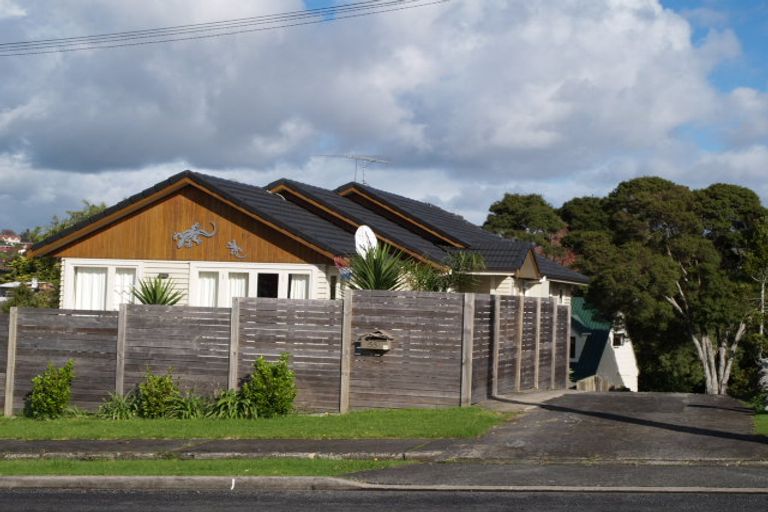 Photo of property in 55 Churchill Road, Cockle Bay, Auckland, 2014