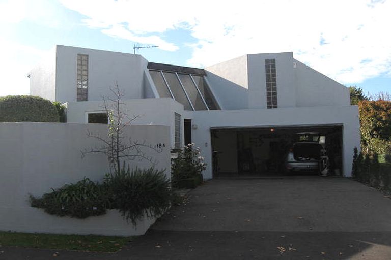 Photo of property in 18 Thornycroft Street, Fendalton, Christchurch, 8052