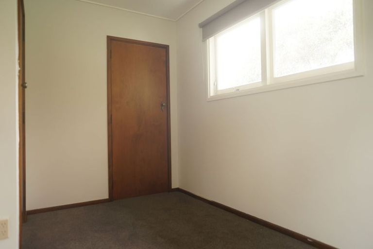 Photo of property in 3 Woodford Way, Crofton Downs, Wellington, 6035