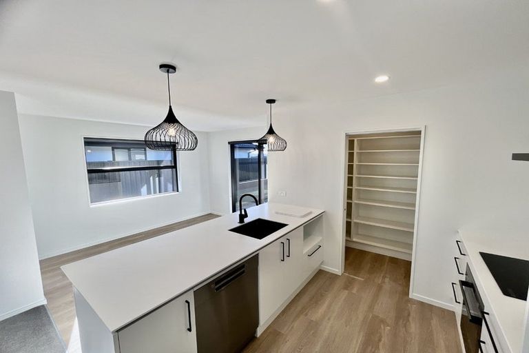 Photo of property in 18 Mcgarry Drive, Kaiapoi, 7630