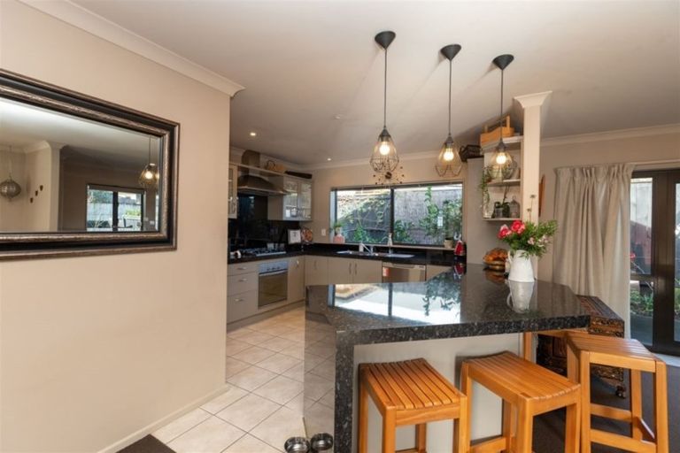 Photo of property in 14 Tarrango Way, Rototuna, Hamilton, 3210