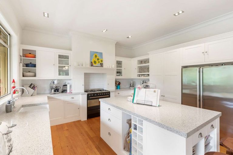 Photo of property in 5a Raukawa Grove, Waiuku, 2123