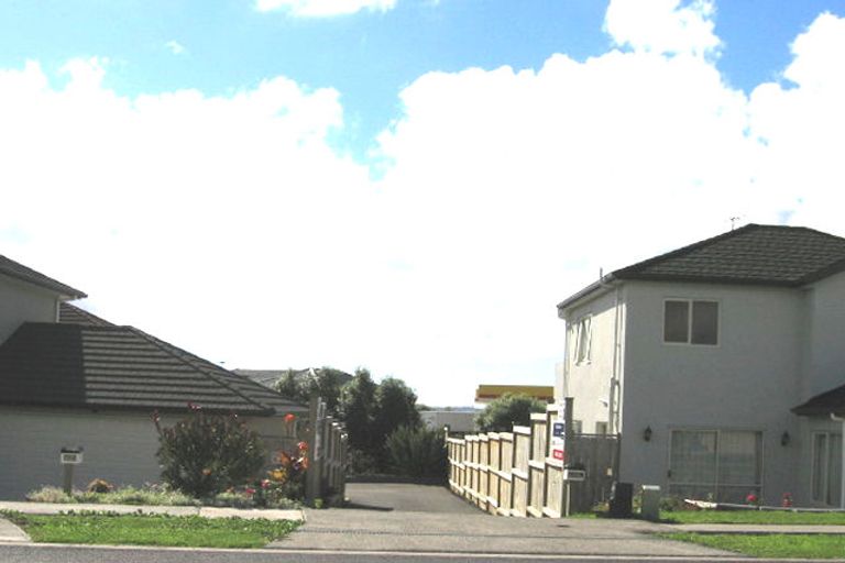 Photo of property in 425 Old Te Atatu Road, Te Atatu Peninsula, Auckland, 0610