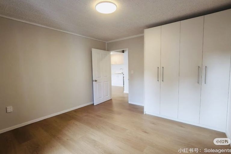 Photo of property in 8 Widmore Drive, Massey, Auckland, 0614