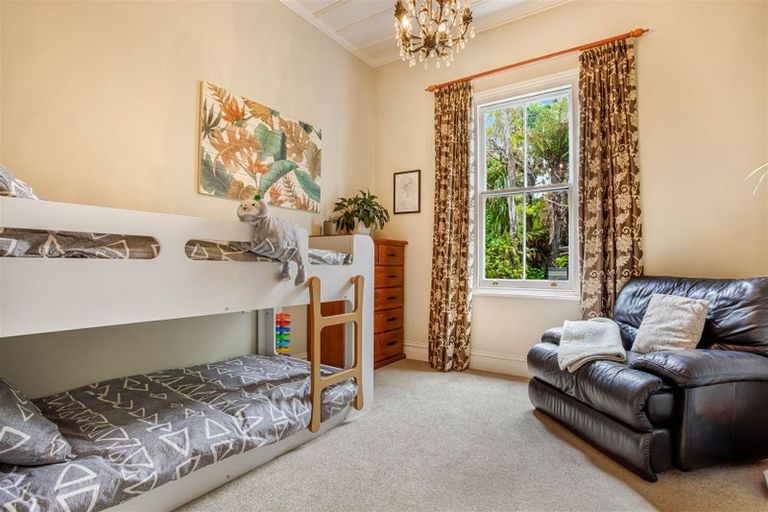 Photo of property in 709 Scenic Drive, Henderson Valley, Auckland, 0612