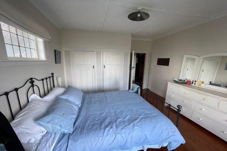 Photo of property in 74 Mitchell Street, Brooklyn, Wellington, 6021