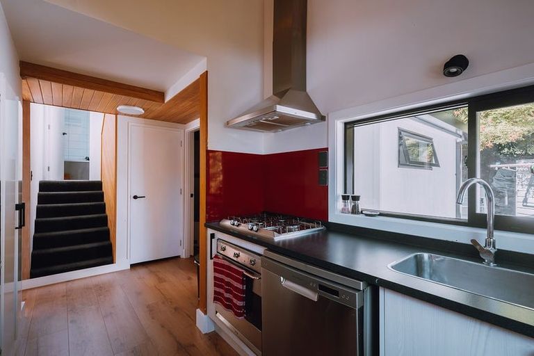 Photo of property in 265 Fernhill Road, Sunshine Bay, Queenstown, 9300