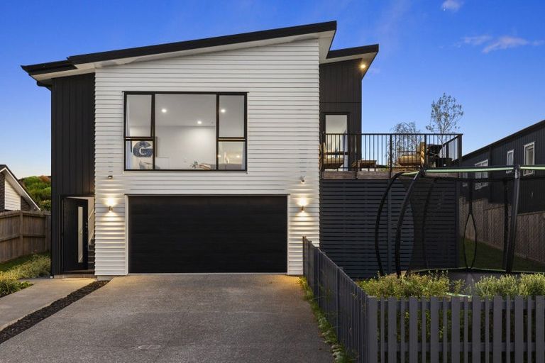 Photo of property in 3 Paddock Lane, Pukekohe, 2120