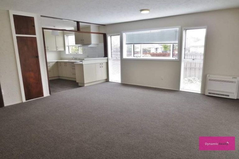 Photo of property in 214 Grimseys Road, Redwood, Christchurch, 8051