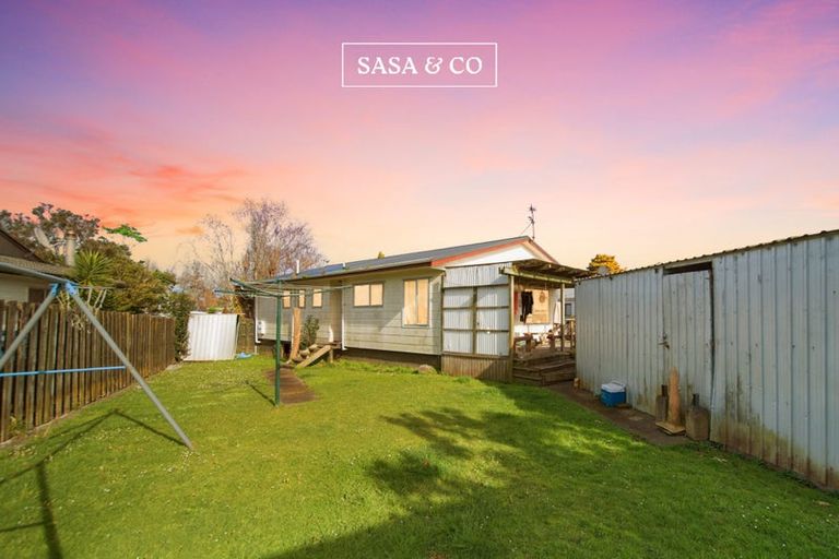 Photo of property in 4 Stoll Place, Clendon Park, Auckland, 2103