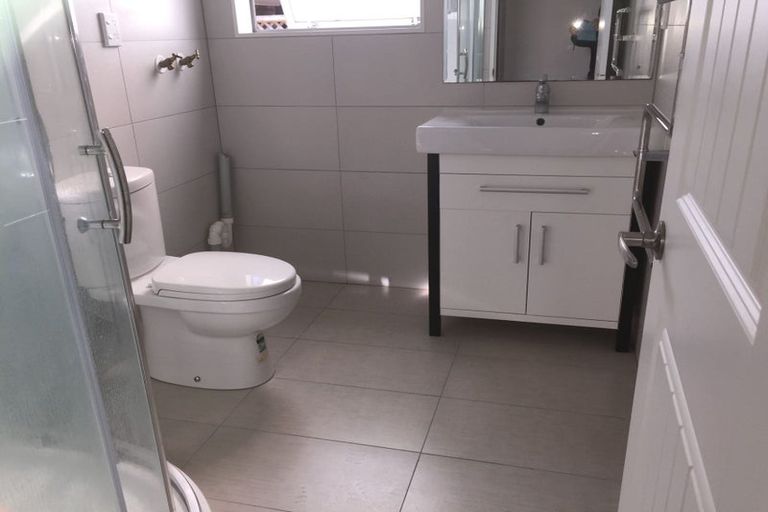 Photo of property in 67 Priestley Drive, Bucklands Beach, Auckland, 2014