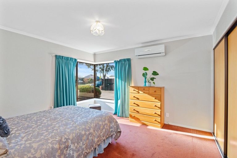 Photo of property in 423 Harewood Road, Harewood, Christchurch, 8051