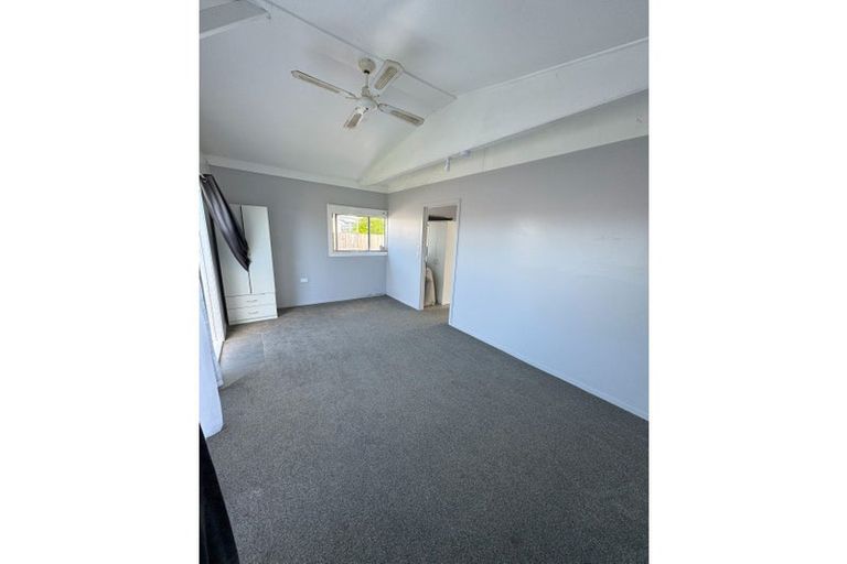 Photo of property in 37 Meadow Park Crescent, Tikipunga, Whangarei, 0112
