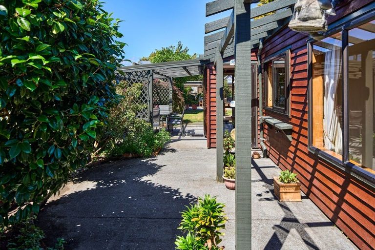 Photo of property in 70 Hautana Street, Woburn, Lower Hutt, 5010