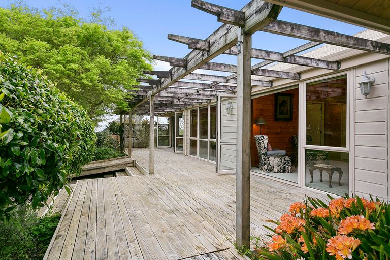 Photo of property in 2 Leger Grove, Te Awamutu, 3875