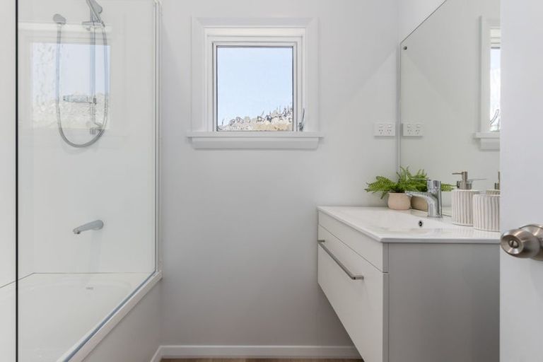 Photo of property in 182 Grahams Road, Burnside, Christchurch, 8053