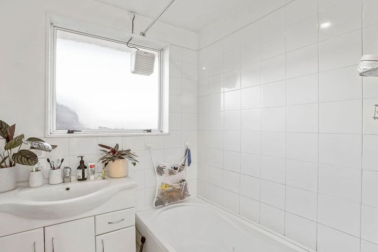 Photo of property in 243 Lyttelton Street, Spreydon, Christchurch, 8024