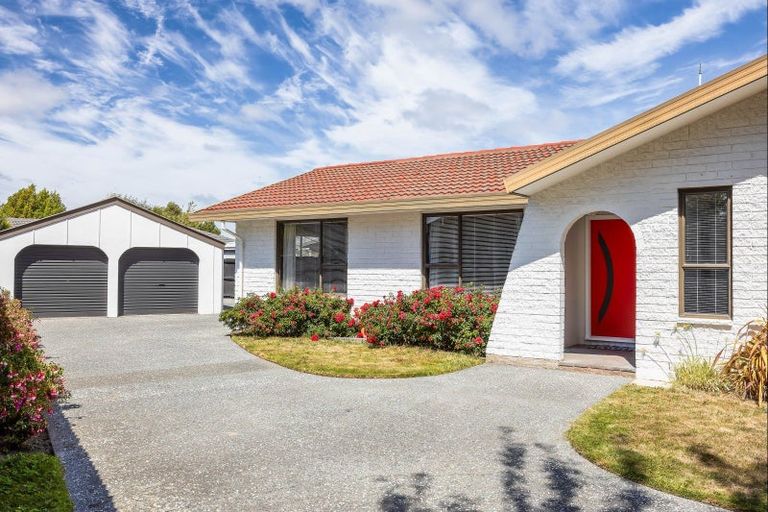 Photo of property in 57 Karnak Crescent, Russley, Christchurch, 8042