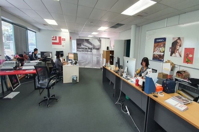 Photo of property in 100 Bush Road, Mosgiel, 9024