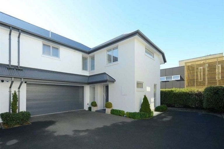 Photo of property in 998d Colombo Street, St Albans, Christchurch, 8014