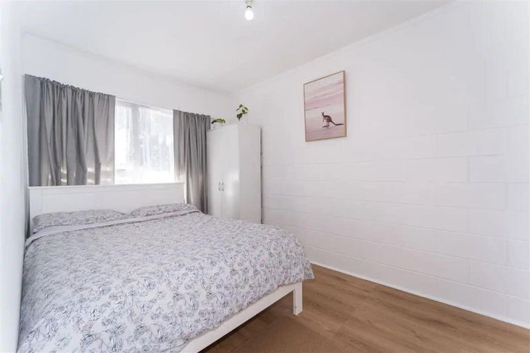 Photo of property in 5/38 Edmonton Road, Henderson, Auckland, 0612