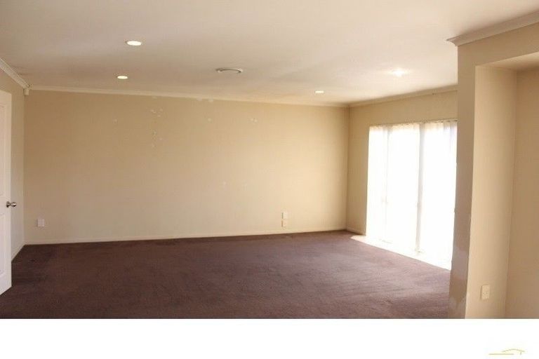 Photo of property in 3 Dapple Place, Flat Bush, Auckland, 2019