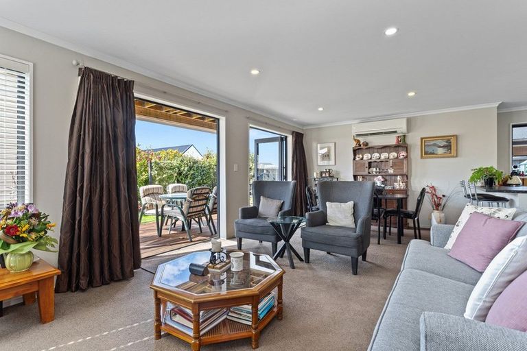 Photo of property in 12 Peak Crescent, Kaiapoi, 7630