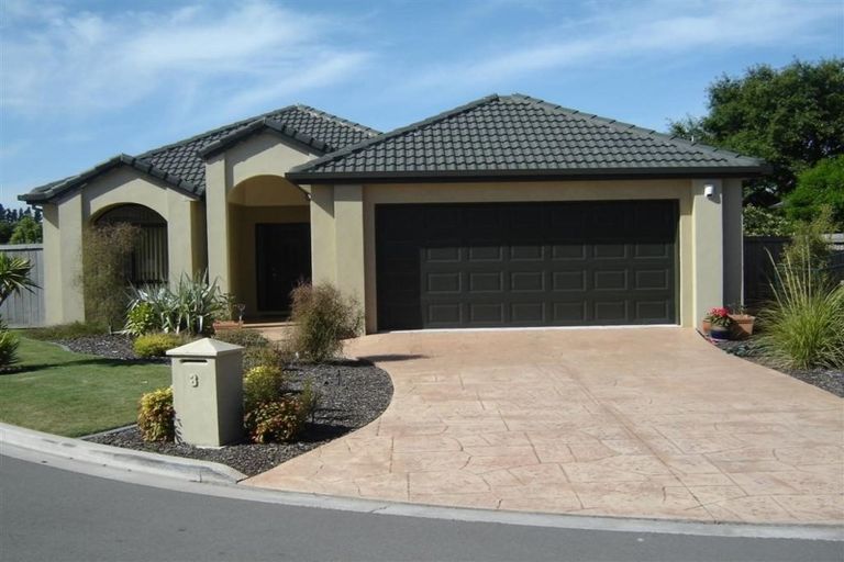 Photo of property in 3 Limes Avenue, Parklands, Christchurch, 8083