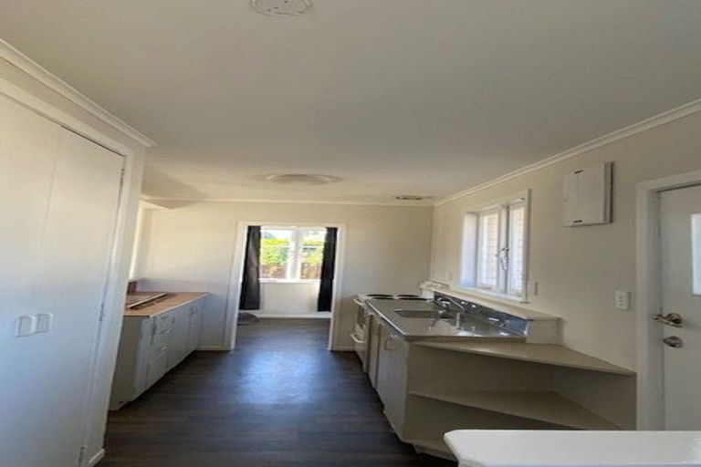Photo of property in 53a Rollerson Street, Papakura, 2110