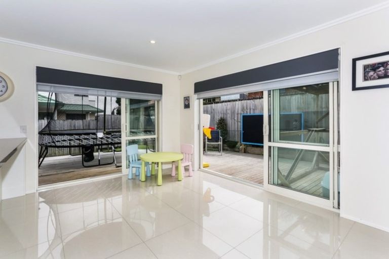 Photo of property in 4 Shepherds Road, Papakura, 2110